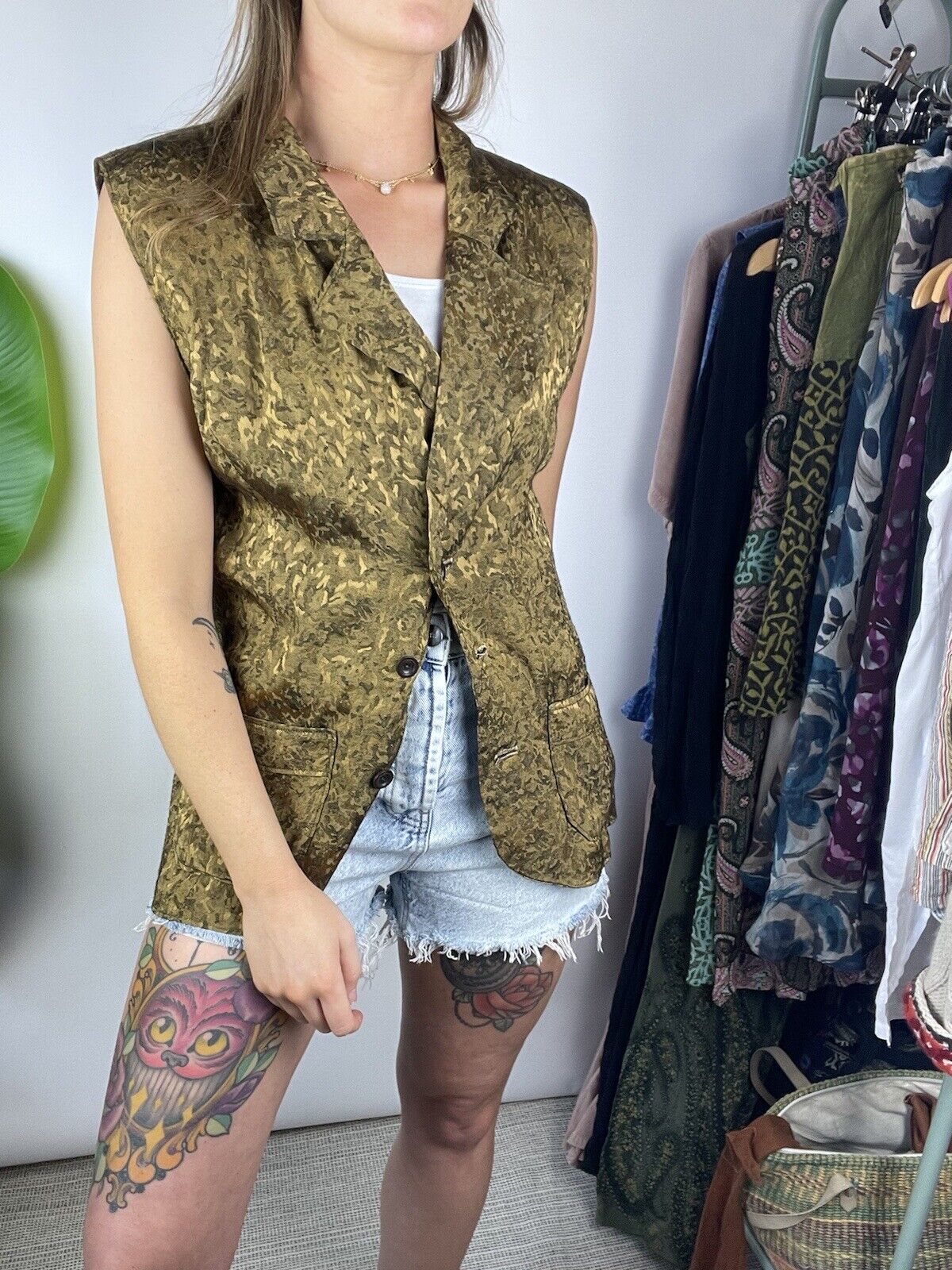 Vintage Size S 6-12 Gold Patterned Button Up Sleeveless Top/Waistcoat