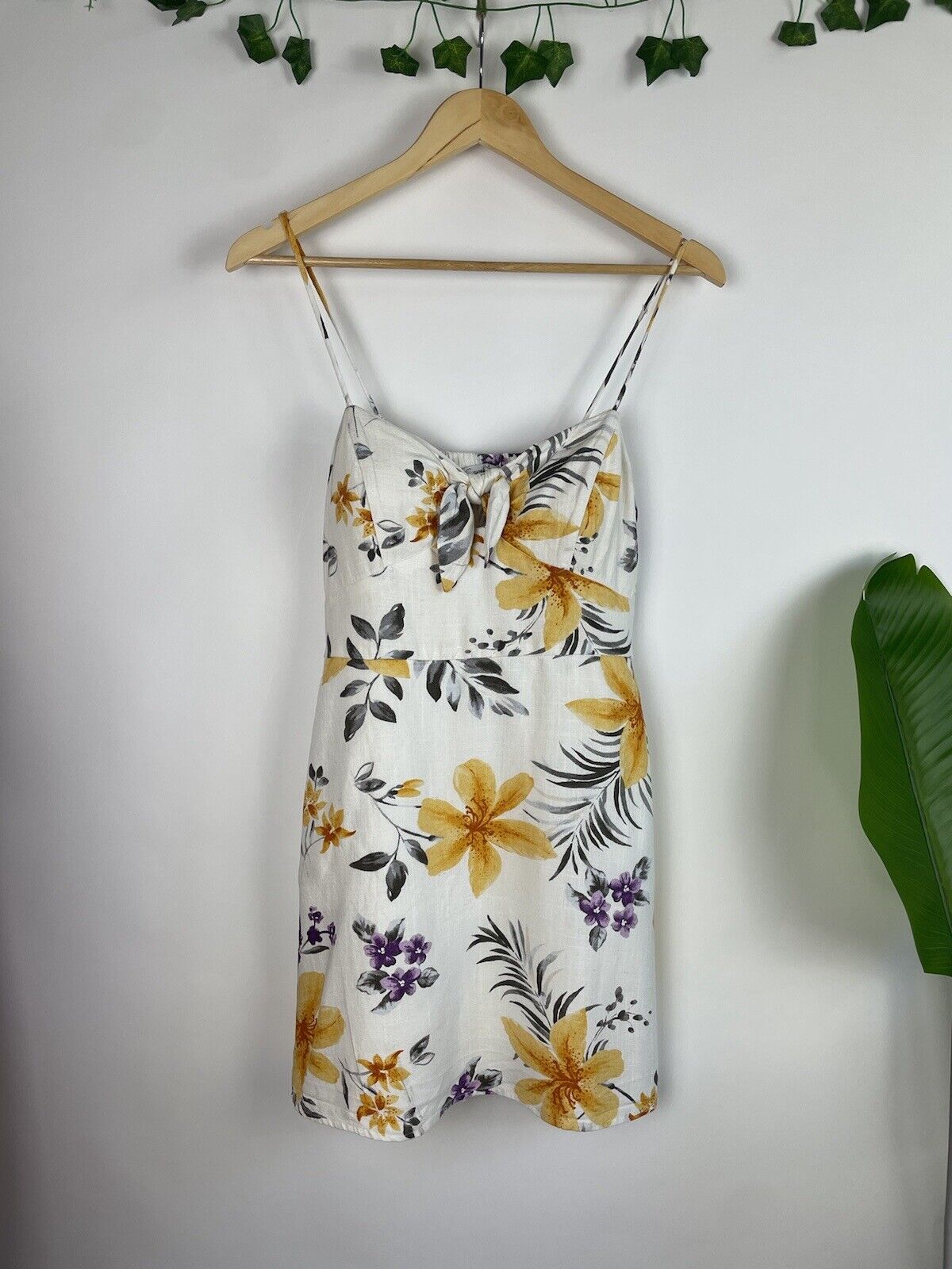 Vintage Size S 8-10 White Linen Blend Strappy Floral Sun Dress Speechless