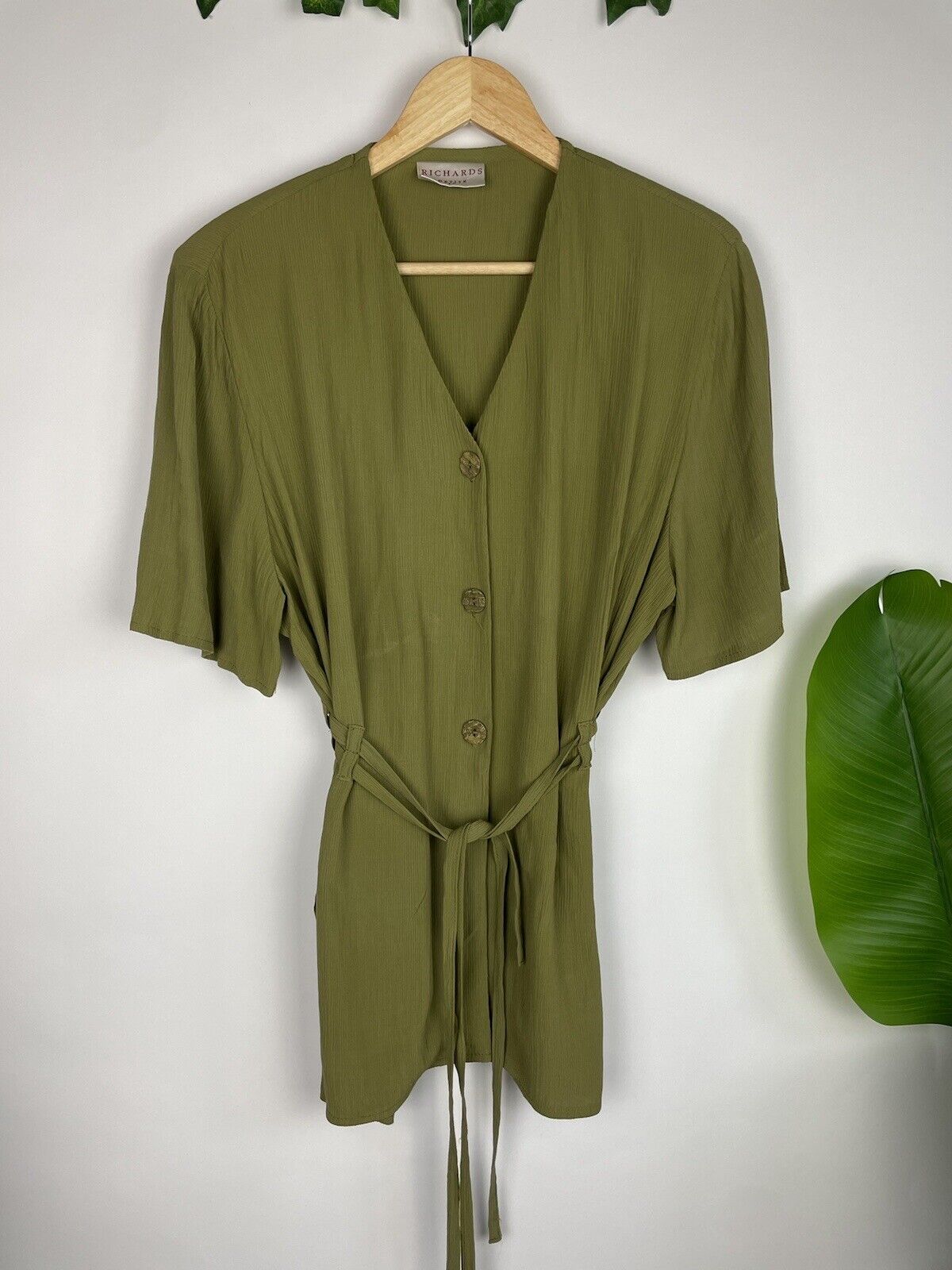 Vintage Size L 12-14 Green Crepe Lightweight Tie Waist Boho Blouse Richards