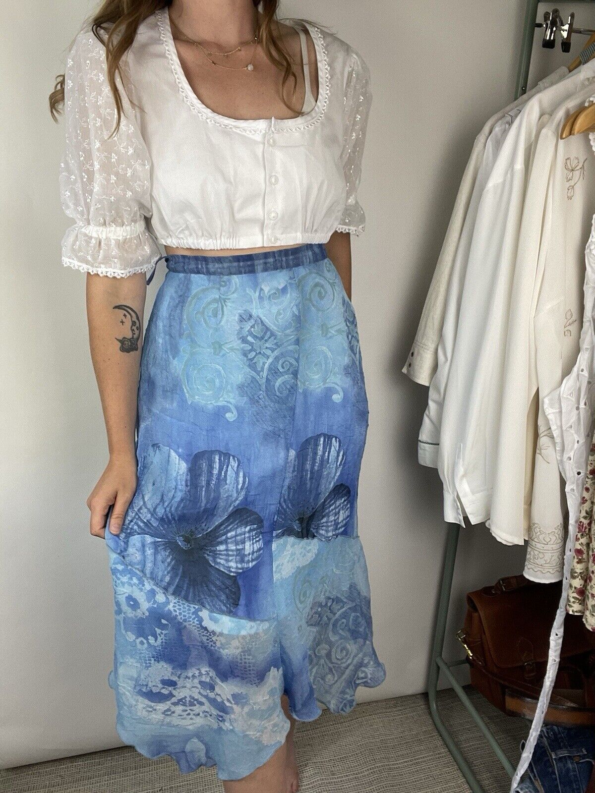 Midi skirt 90s best sale